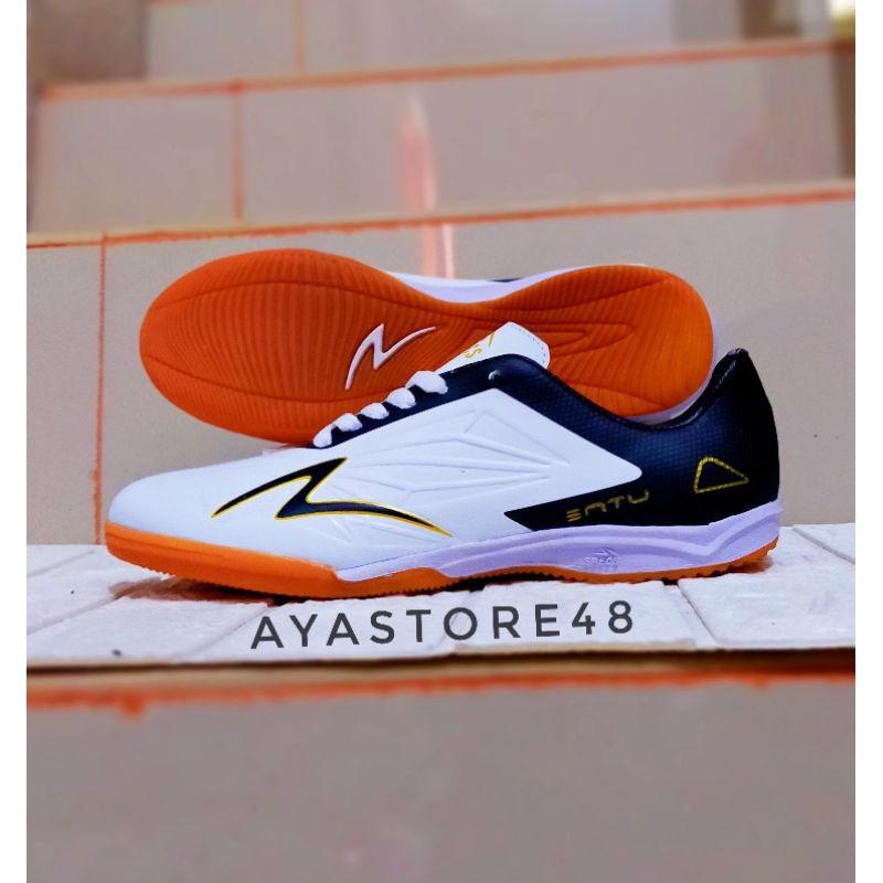 Sepatu Futsal Specs Satu Putih Harga Termurah