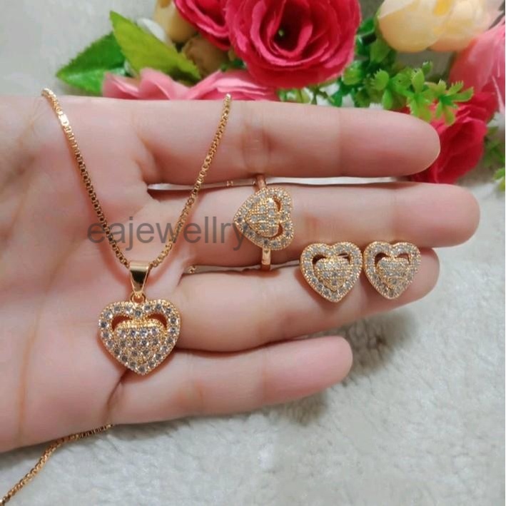 Perhiasan emas 1 set simple elegan model baru 24 karat aksesoris perempuan