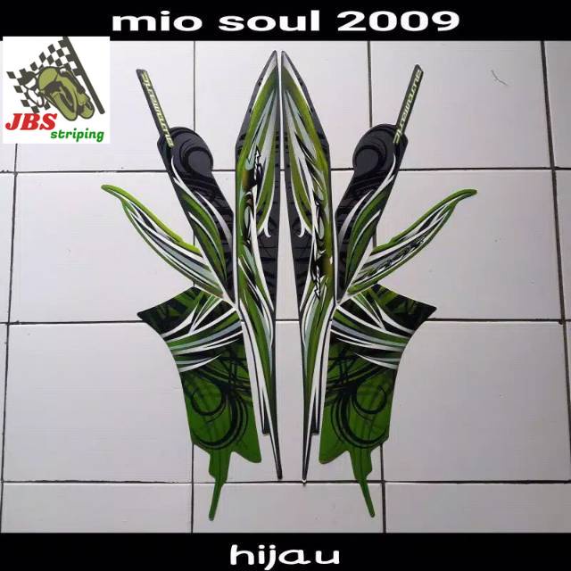 striping mio soul stiker  yamaha mio soul karbu lama thn 2009 hijau hitam