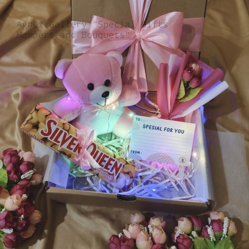 

Hampers Parcel Lebaran Idul Fitri Murah Souvenir Kado Ultah Wisuda /Hampers Mini / Mini Gift / Hampers Coklat / Kado Valentine / Kado Ulang Tahun