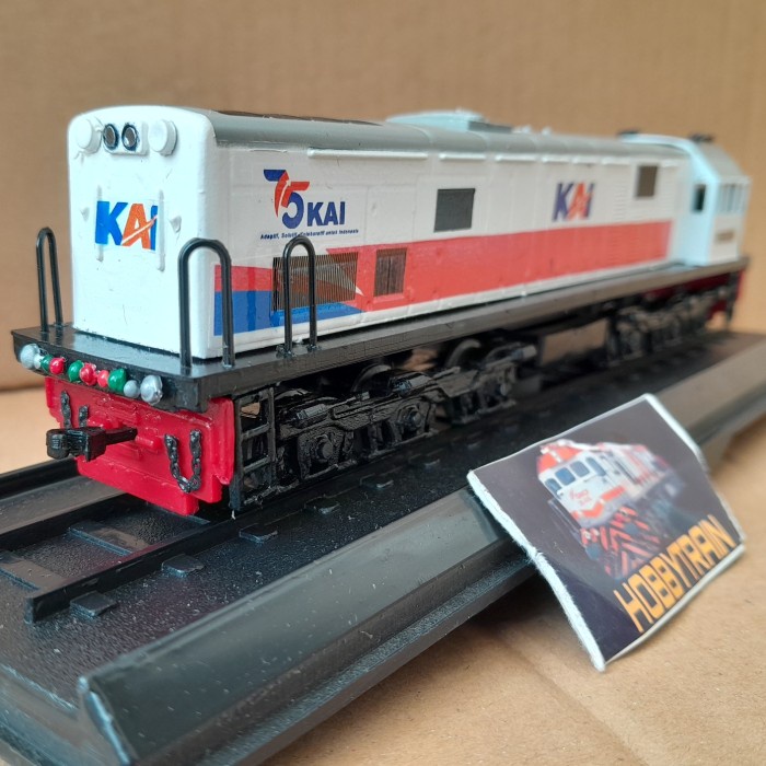 Miniatur Kereta Api Indonesia CC201 75 KAI New Produk Agung Craft