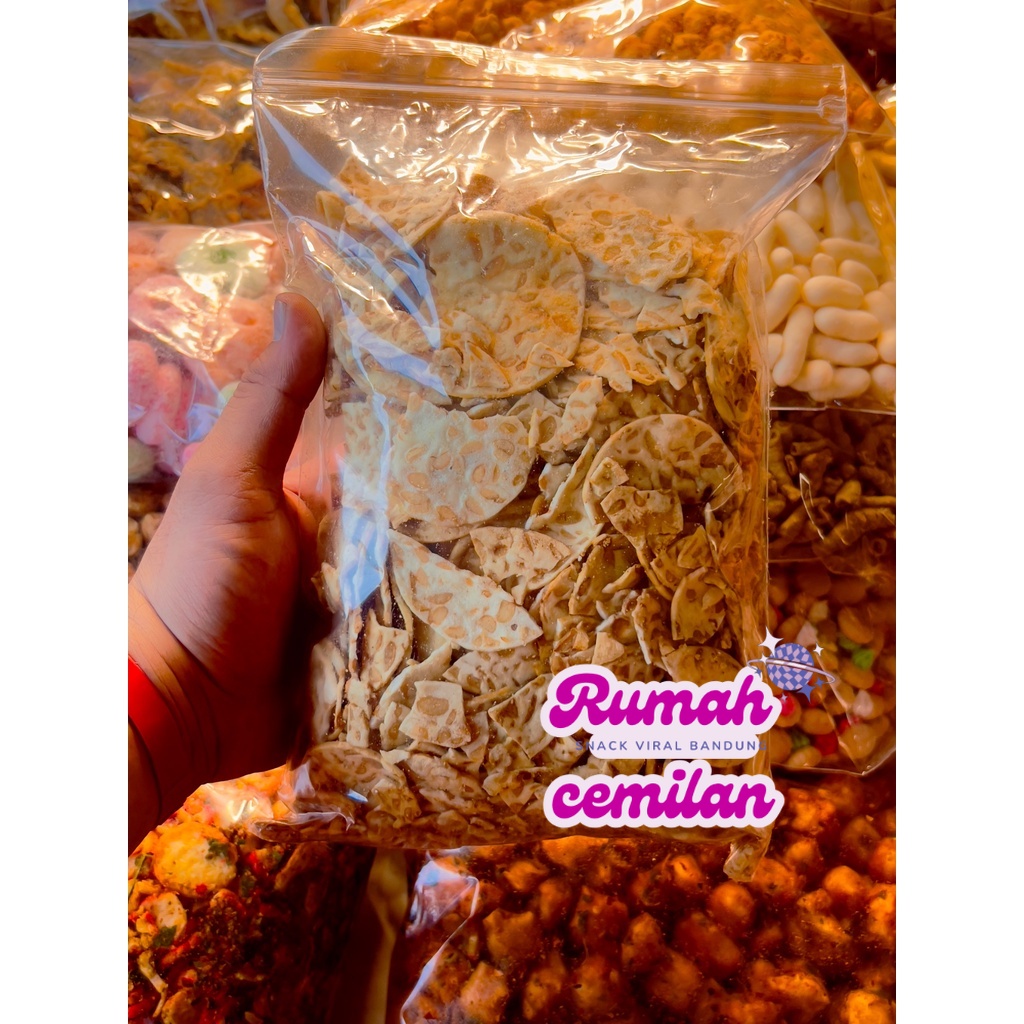 

KERIPIK TEMPE SAGU /KERIPIK TEMPE OVEN GURIH BERAT 250 gram /SNACK KILOAN RUMAH CEMILAN