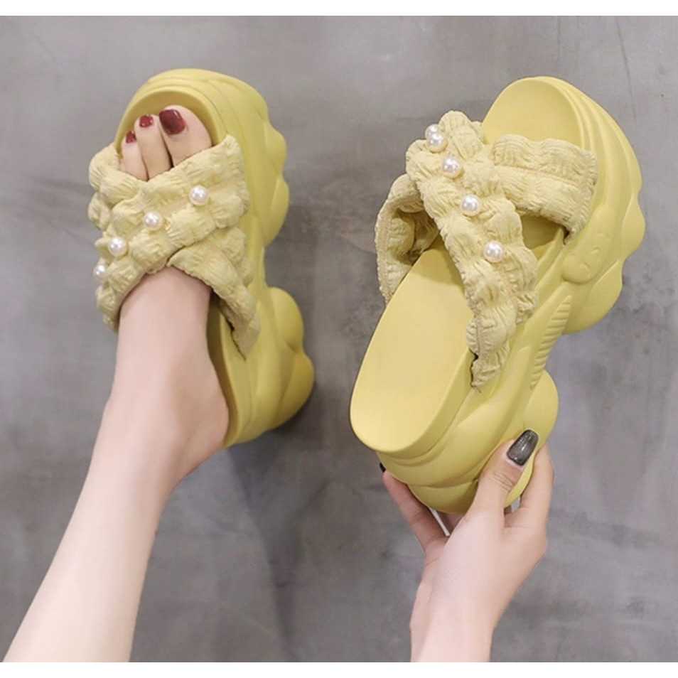 DCAL SANDAL WEDGES WANITA TALI RENDA SILANG HD95