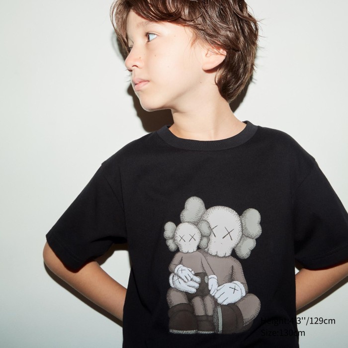 UNIQLO KIDS UT Lengan Pendek KAWS 467771 Anak