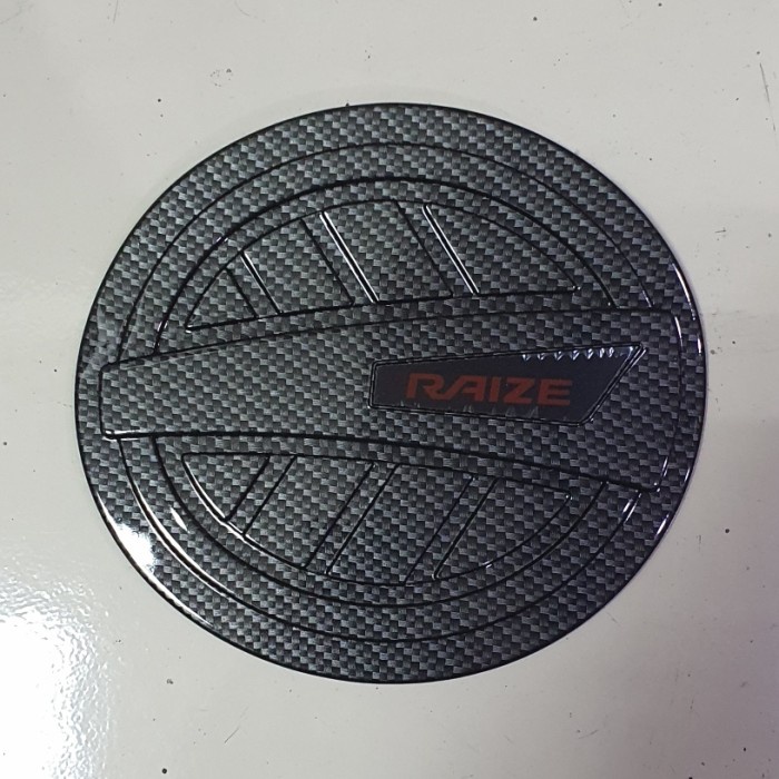 Tank cover carbon model elegant toyota Raize 2021. Aksesoris mobil