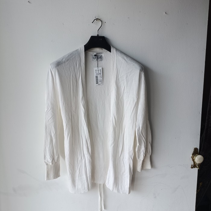 Index Long Outer wanita terbaru Outer wanita putih polos