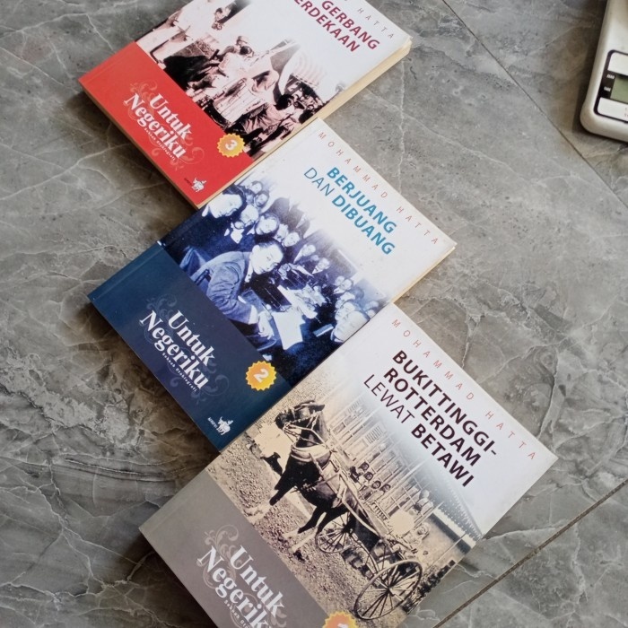 UNTUK NEGERI SEBUAH OTOBIOGRAFI MOHAMMAD HATTA-J1