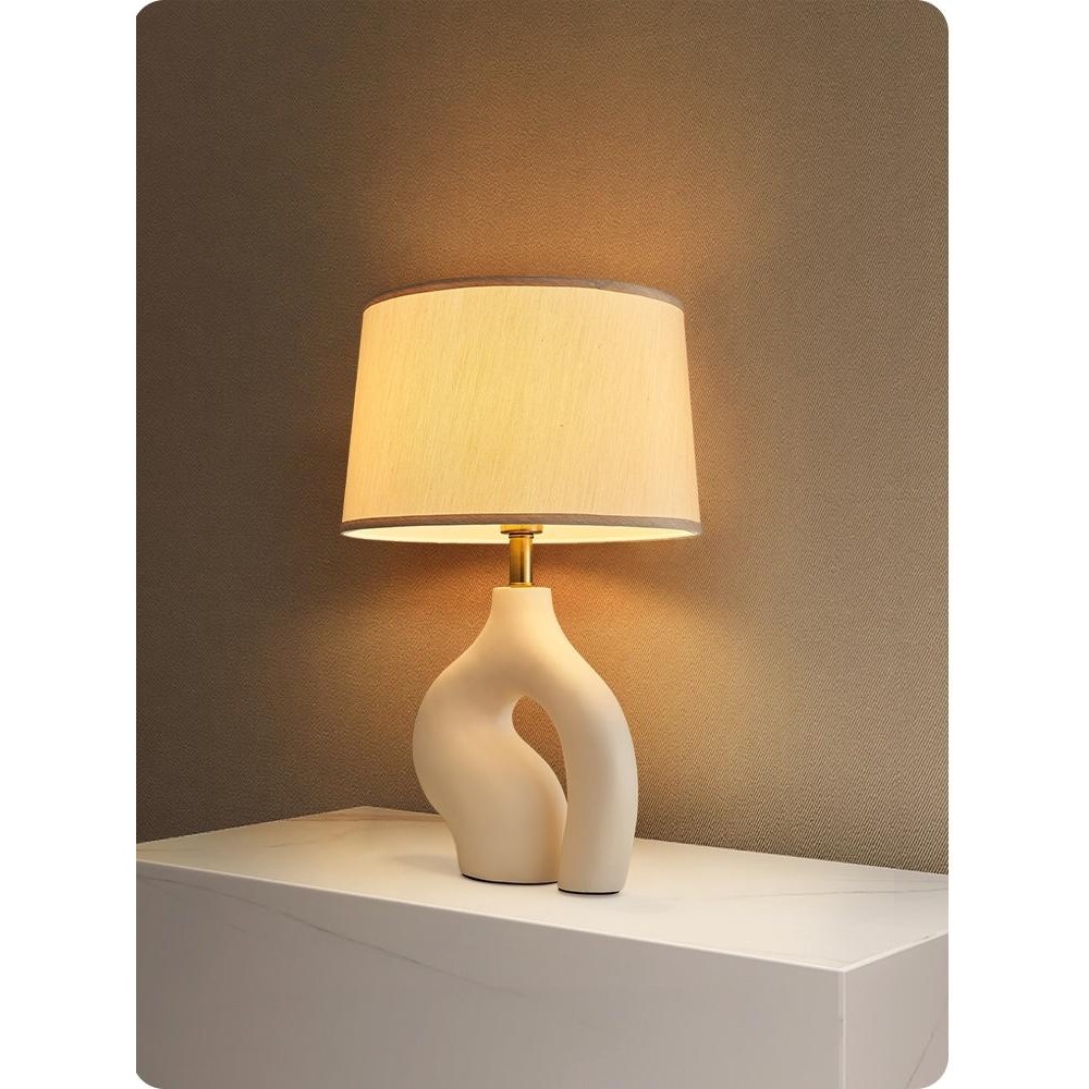 Creative Living Room Table Lamp Fabric Bedroom Bedside Study Table Lamp