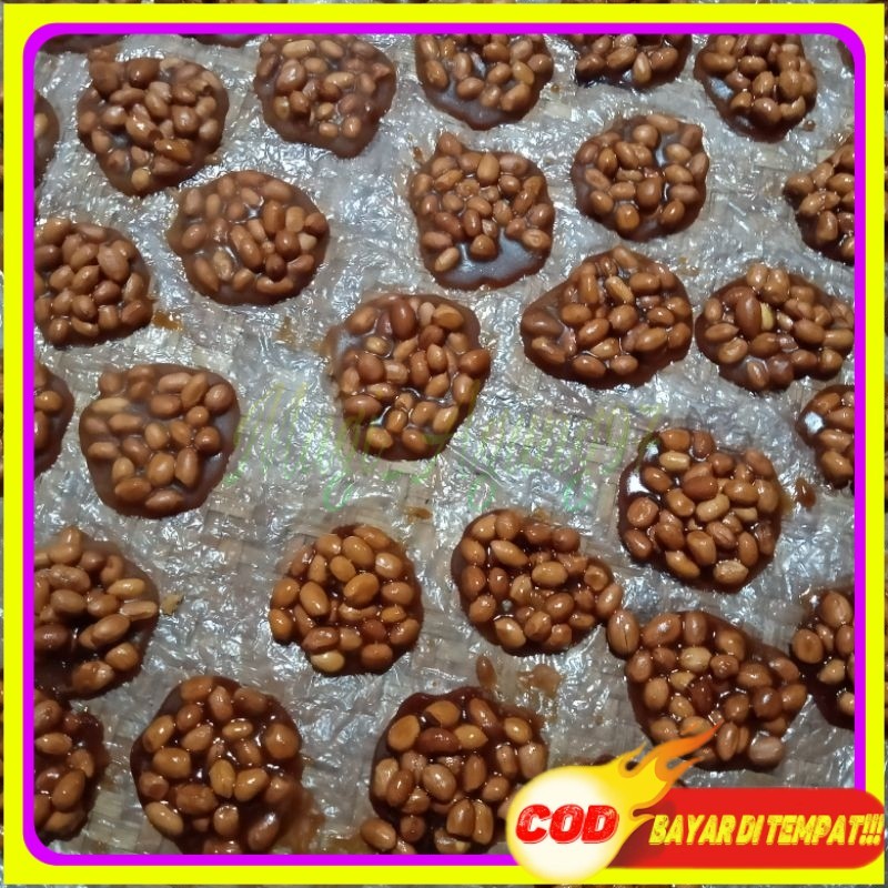 

1 kg ampyang gula kacang arum rasa gurih empuk. original dan jahe