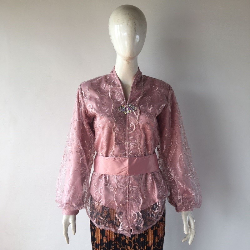 LURIK Kebaya Nurhaliza wisuda/Kebaya domas/Kebaya modern