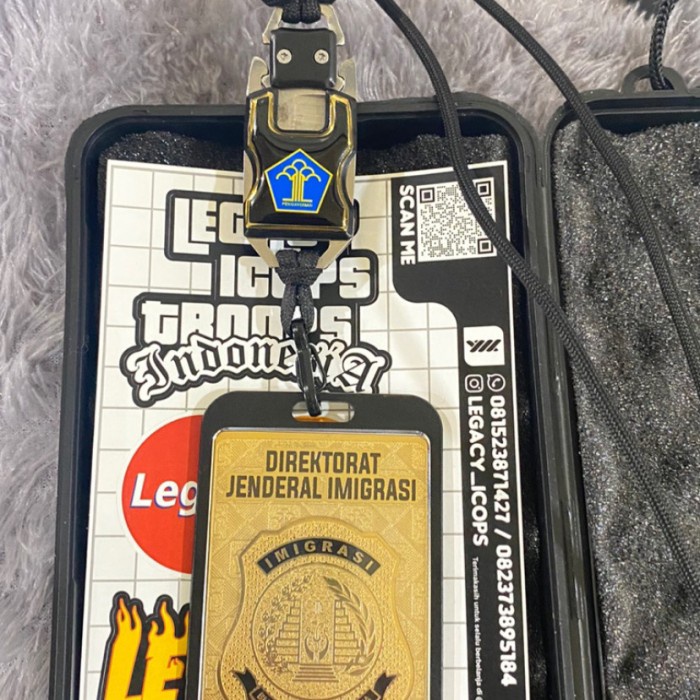 

Paracord Tactical Id Card Satu Paket - Satu Sisi
