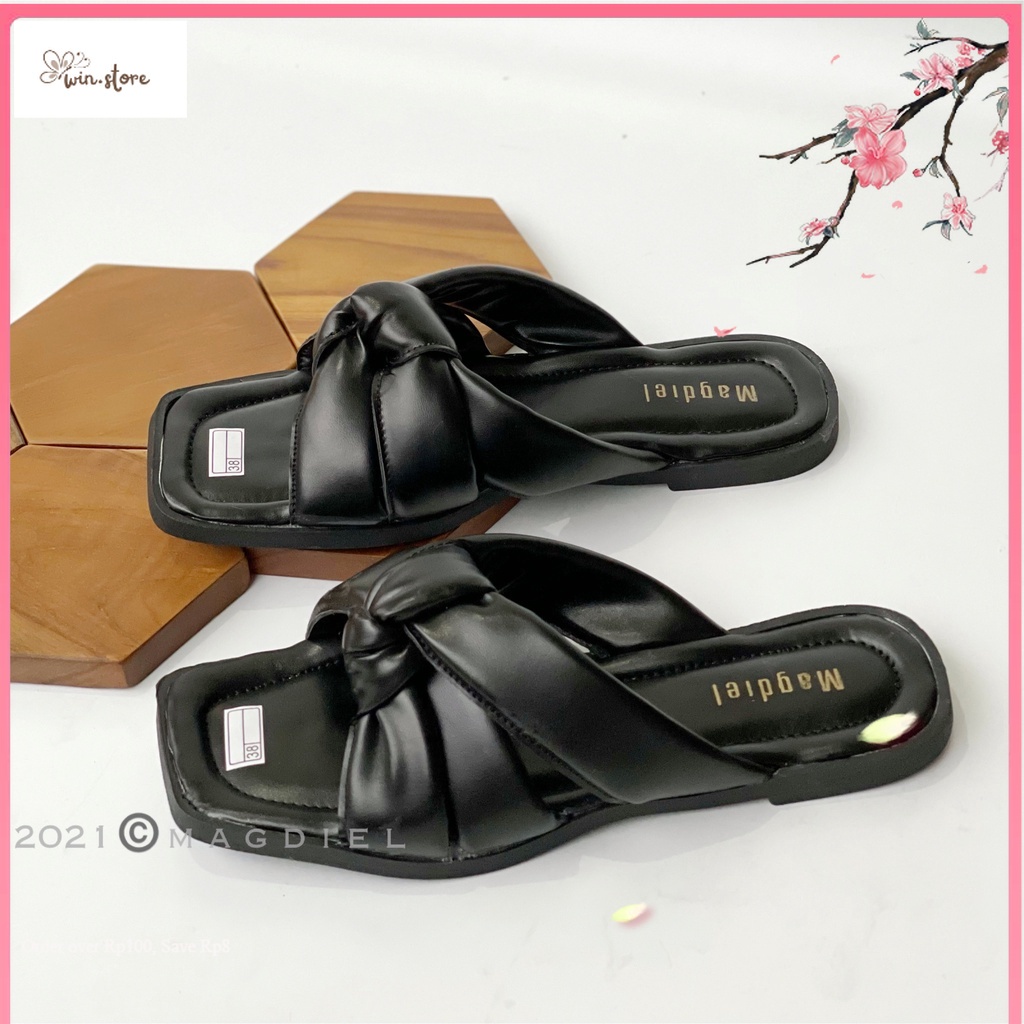 Sneakers / Sandal terbaru / Magdiel - Vinka Sandal Wanita