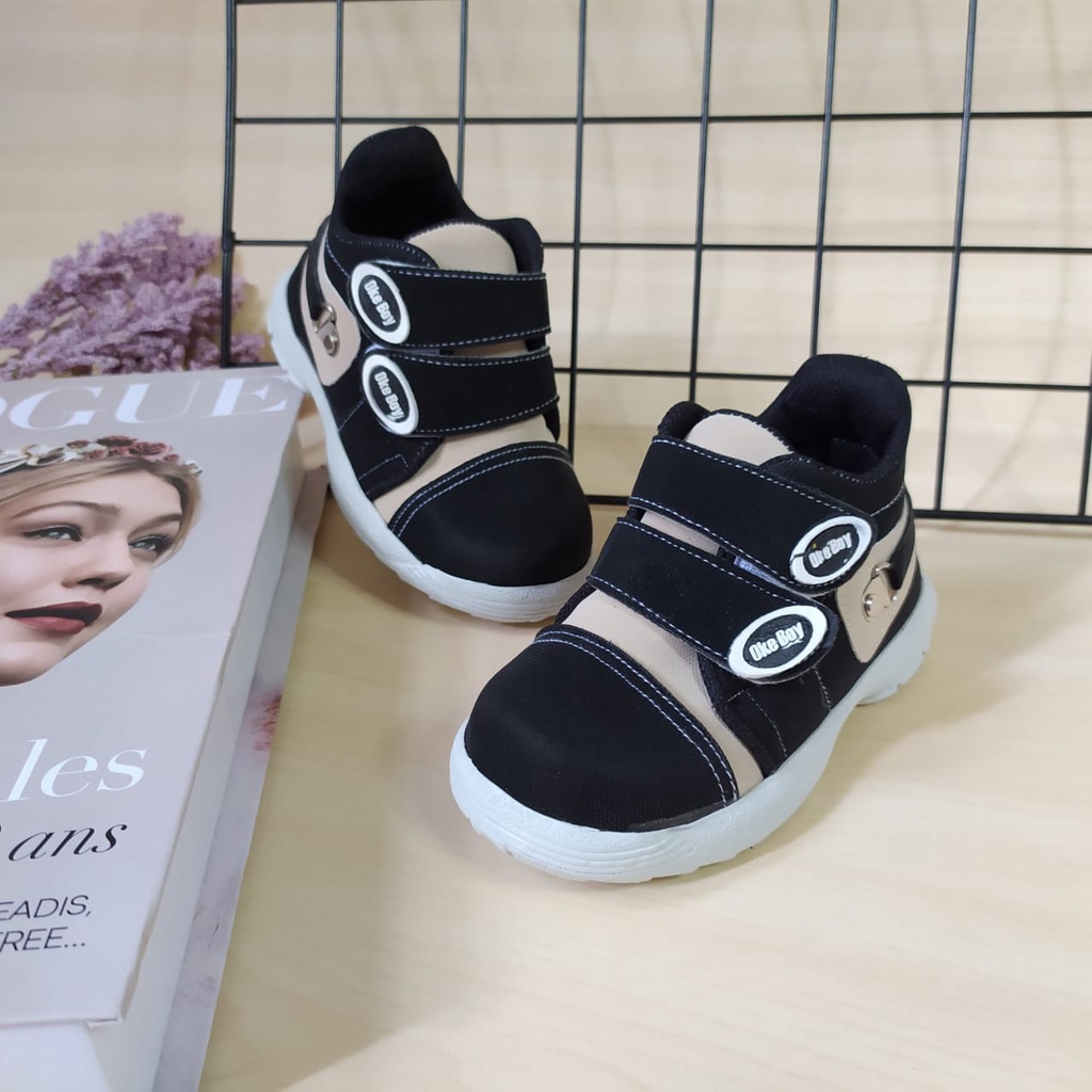 Sepatu Sneakers Anak Laki Laki Usia 6 Bulan 1 Tahun 2 Tahun Perekat Sneakers Bayi Cowok Terbaru