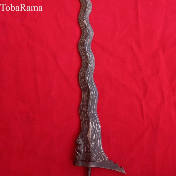 

Keris D antik