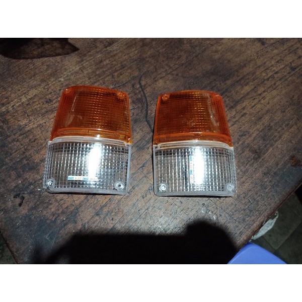 mika sen Hiace lama sepasang