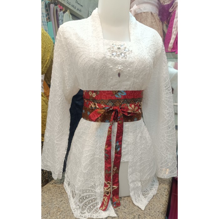 

ATASAN KEBAYA KUTU BARU PUTIH - kutu baru putih
