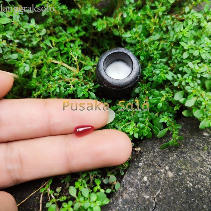 

BATU MERAH DELIMA TETES ASLI DARI BUAH DELIMA antik