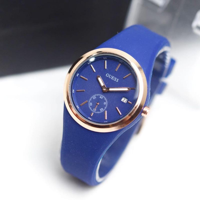 Paraf Store (Cod)Jam Tangan Wanita  GuesCrono Variasi Tanggal Aktif Strap Rubber(Dikirim Jakarta)