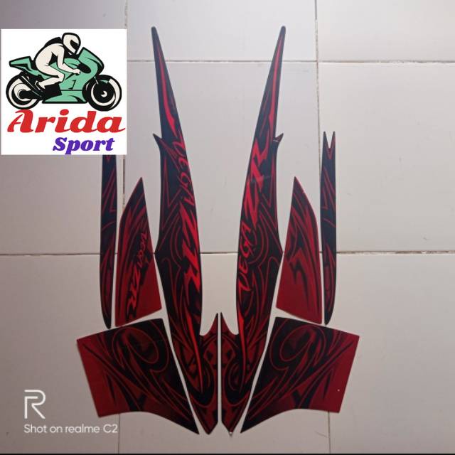 striping yamaha vega zr stiker vega zr thn 2010 hitam merah lis body vega zr