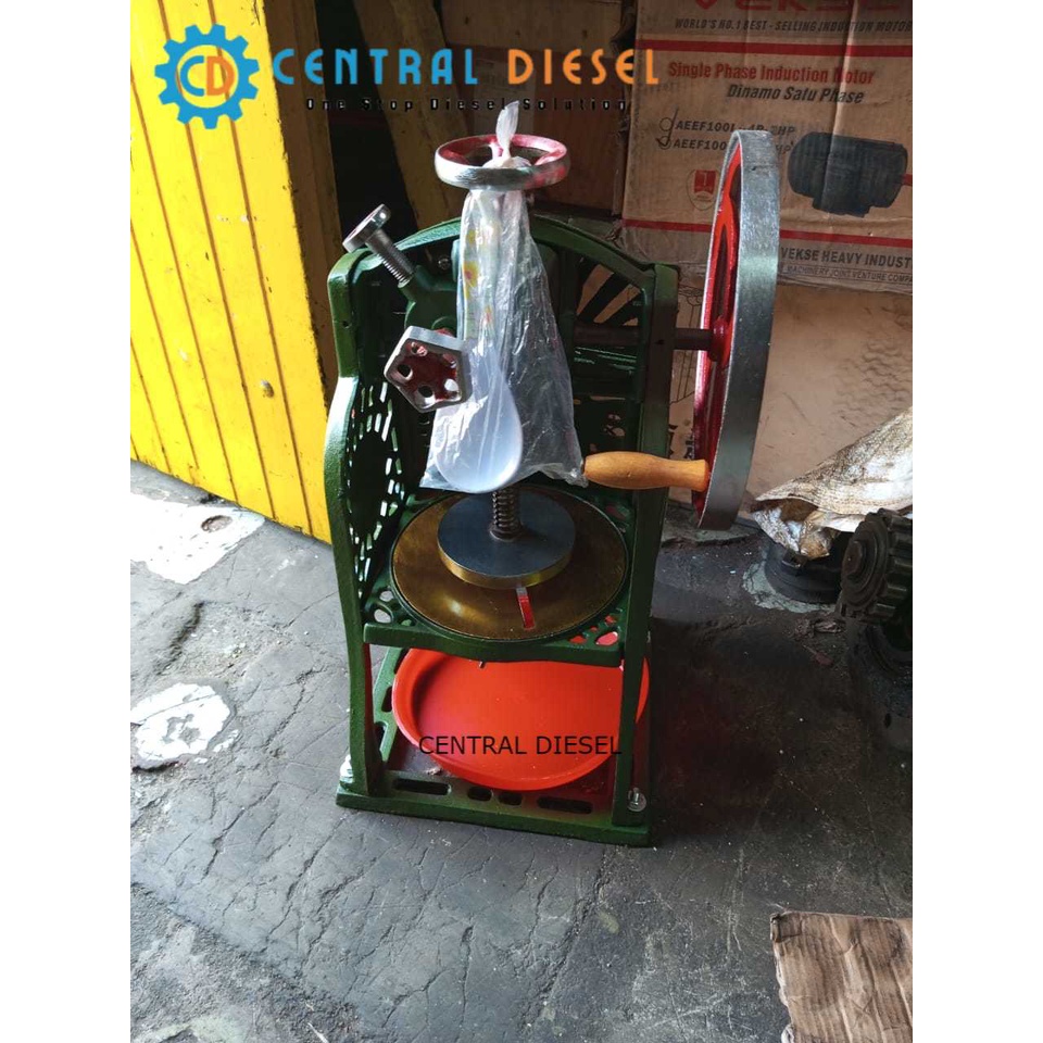 CENTRAL DIESEL - MESIN SERUT ES / GILINGAN ES MANUAL SWAN