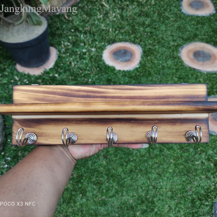 

Rak Gantungan Kunci / Key Holder / Tempat Gantungan Kunci Kayu - T bkran hk besi murah
