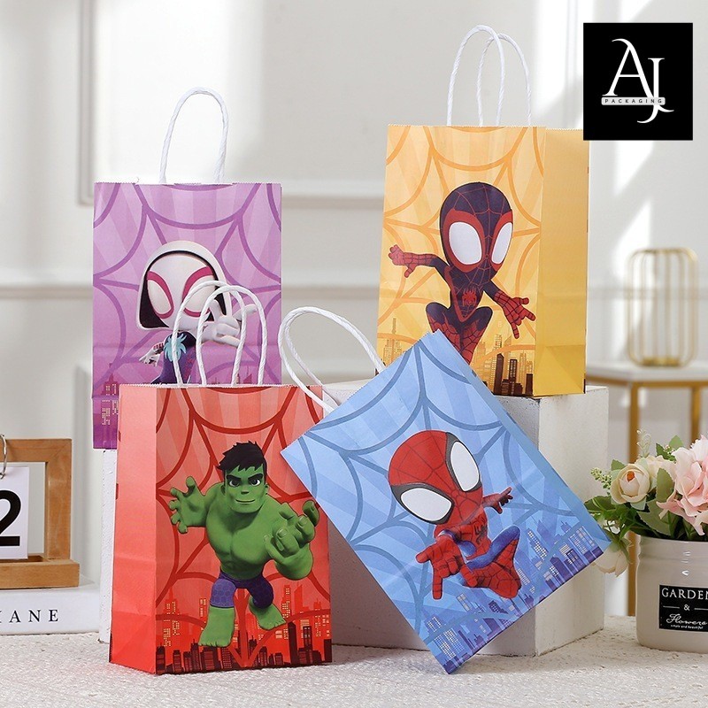 

Paperbag motif Hero Batman Spiderman tas kado murah goodiebag souvenir anak ultah/ Paperbag murah kado anak sekolah