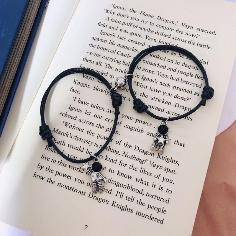 Gelang Couple Magnet Astronot