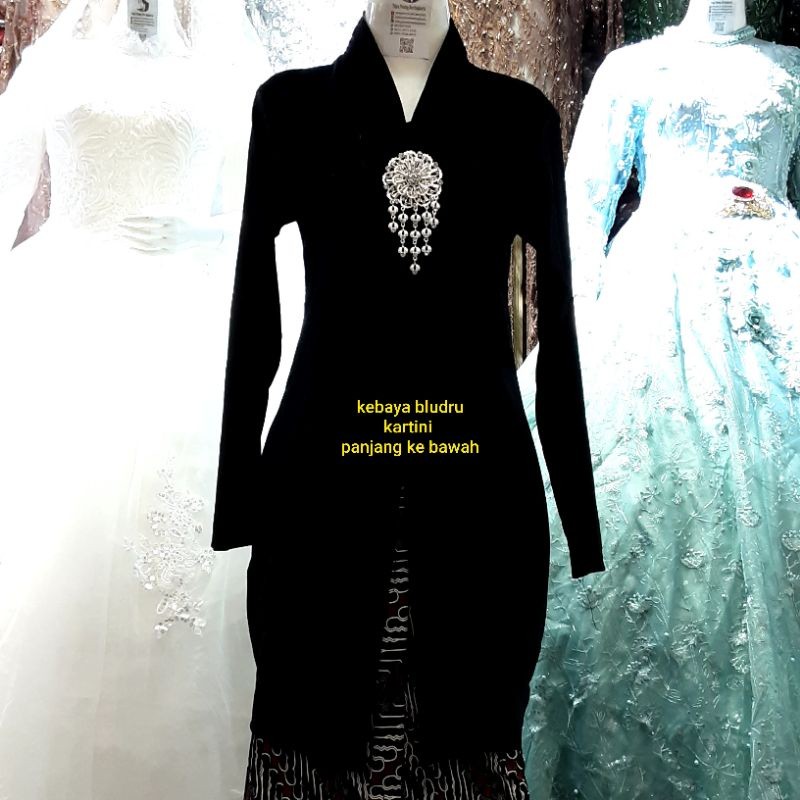 Baju Kebaya Beludru Kartini Panjang