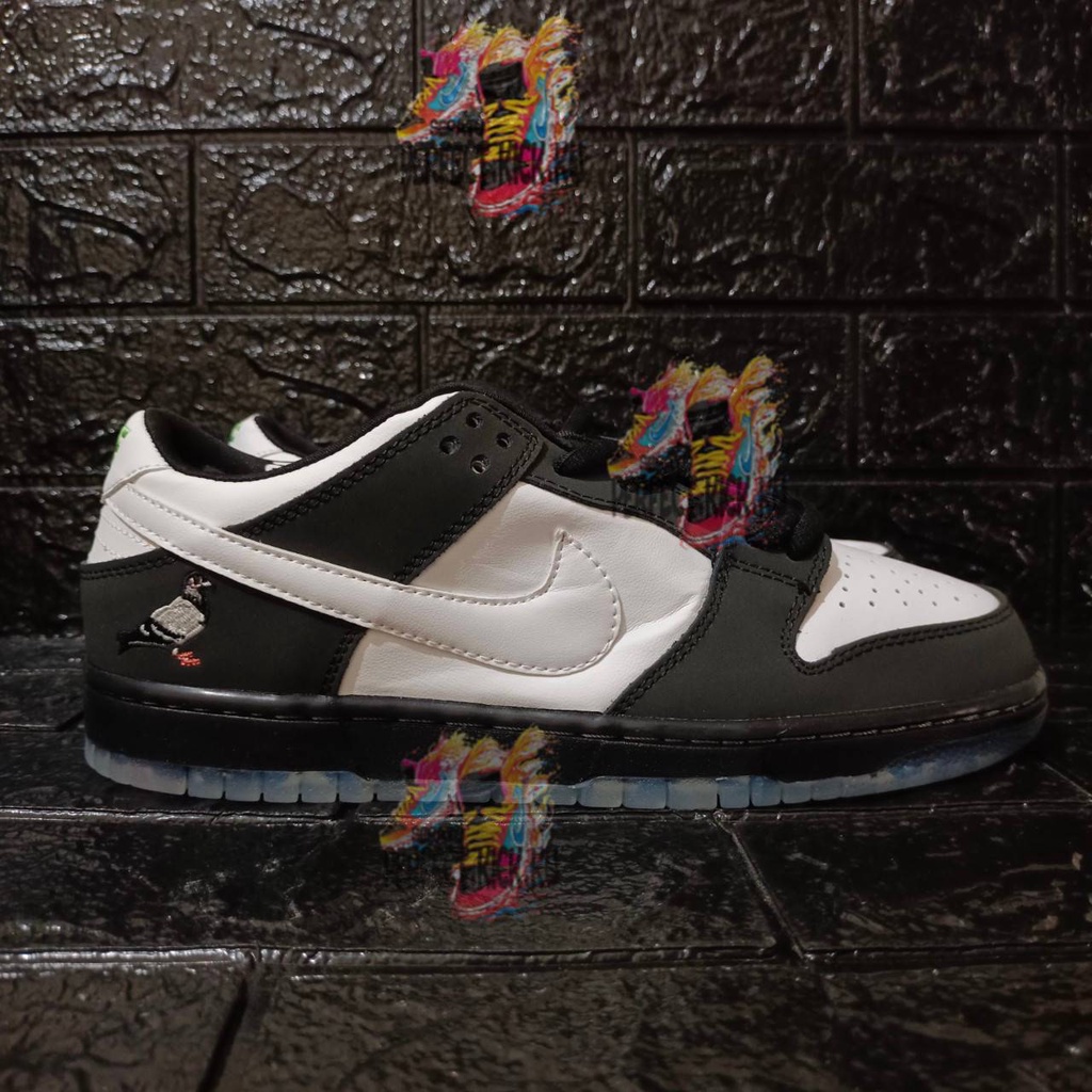 Sepatu SB Dunk Low Staple Panda Pigeon