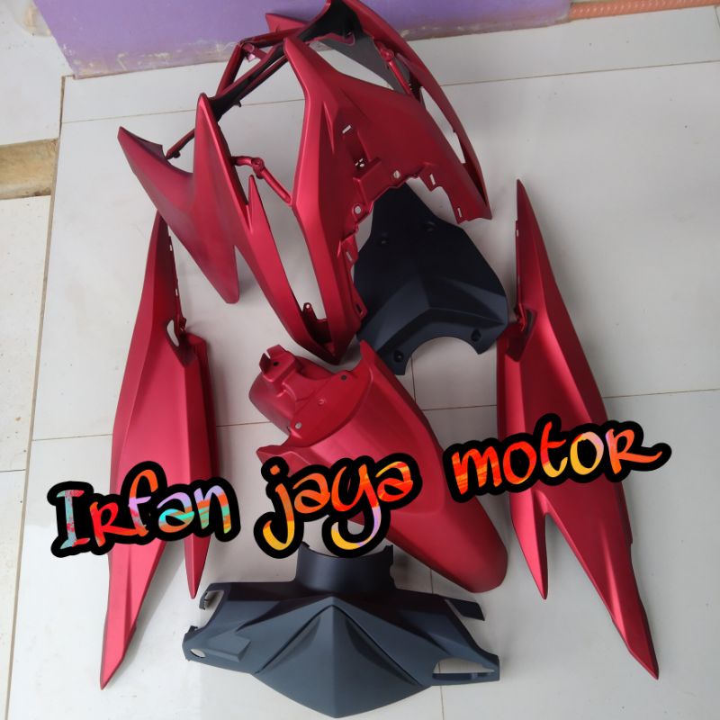 Cover body full halus Vario 125 OLD merah doff Terlaris