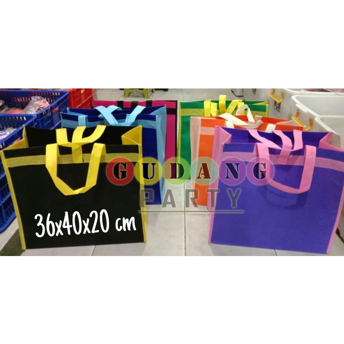 

[[ WSH - BEST SELLER ]] Spunbond Go Green/Kantong Belanja/Spunbond Box/Tas Bingkisan