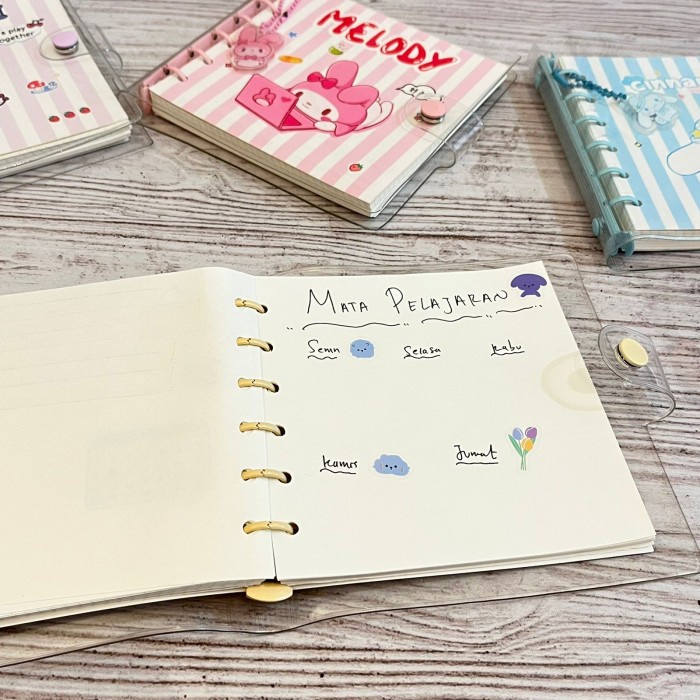

Buku Binder SANRIO persegi ukuran A6 Lucu / Notebook Sanrio Imut Unik - PINK MELODY