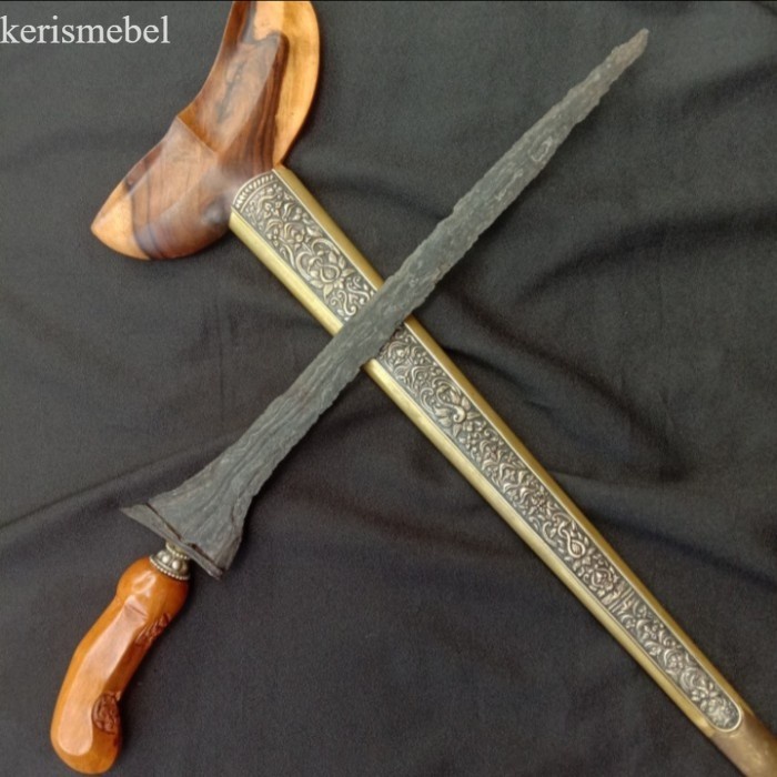 Keris Tilam Sari Sepuh Tangguh Majapahit pamor Tejo Kinurung antik