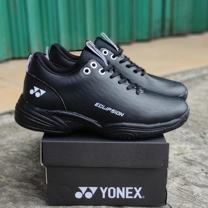 sepatu batminton original yonex putih hitam merah