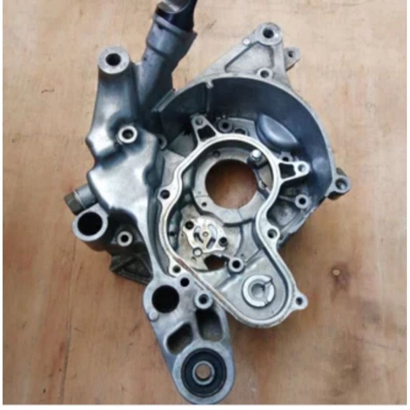 bak kalter kanan bak oli kerengkes honda vario karbu/vario tecno 110 original cabutan kode part KVB