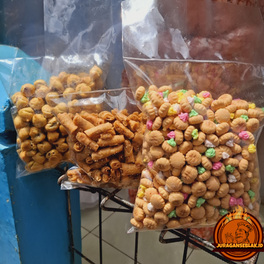 

{ PAKET BUNDLE 3PCS} KUE SOES COKLA 500GR + KUE JADUL GEMROSE 500GR + SUMPIA UDANG 500GR