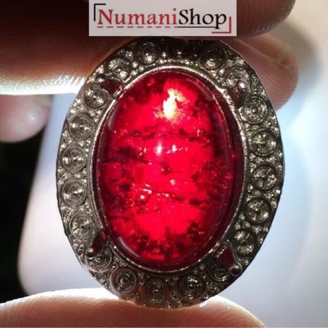 Liontin Batu Pecah Seribu Merah Siem HQ