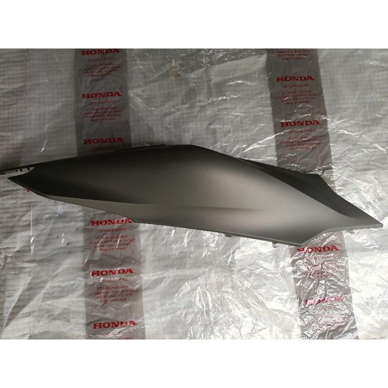 Cover  R Body Kanan PCX 160 K1Z Body Belakang samping Matte brown Original