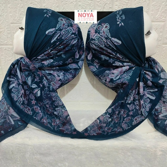 Hijab jilbab segiempat motif biru dongker navy voal premium Lacercut