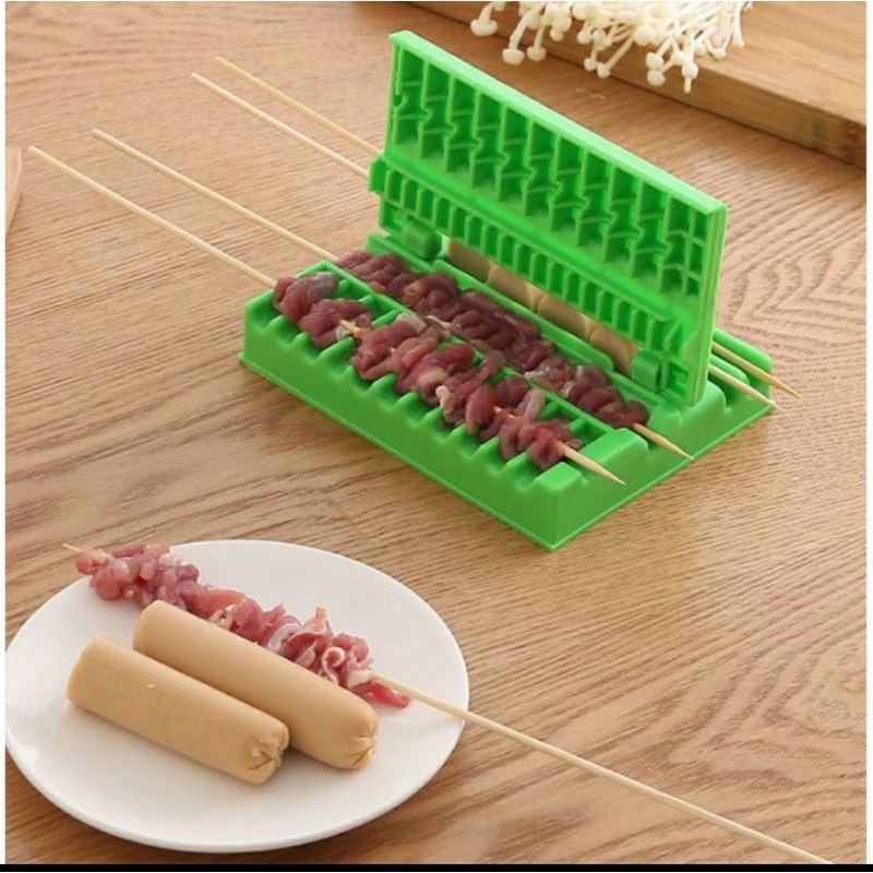 Alat Bantu Menusuk Daging Sate Ayam / Skewers Kebab Maker String Box Tusuk Sate