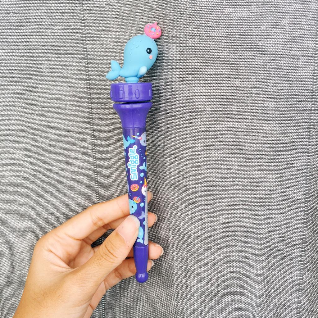 

Smiggle Pen Spin Round Whale