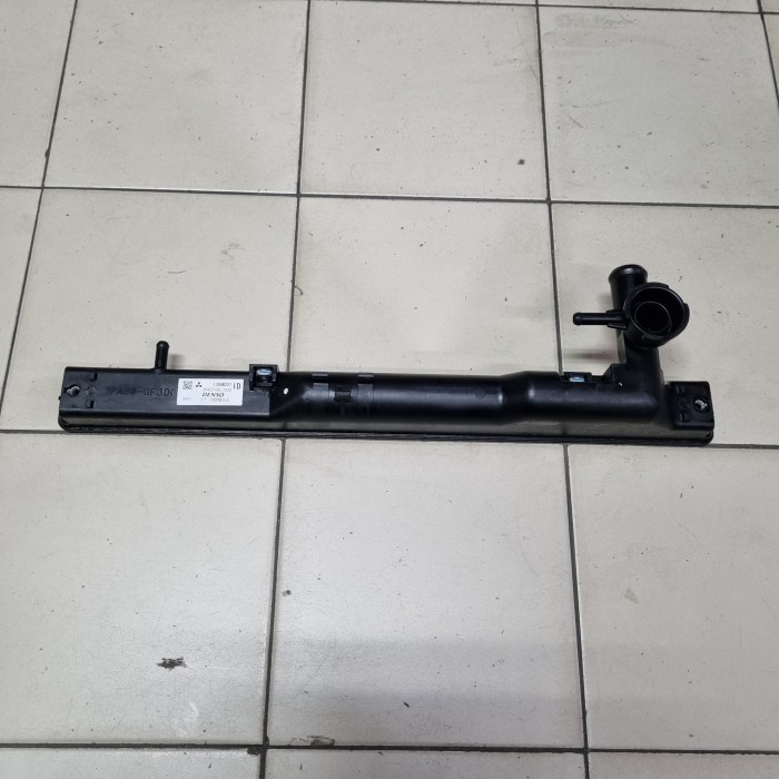 Best Seller Part Tank Upper Radiator Atas Asli Mitsubishi L300 Diesel Euro 4