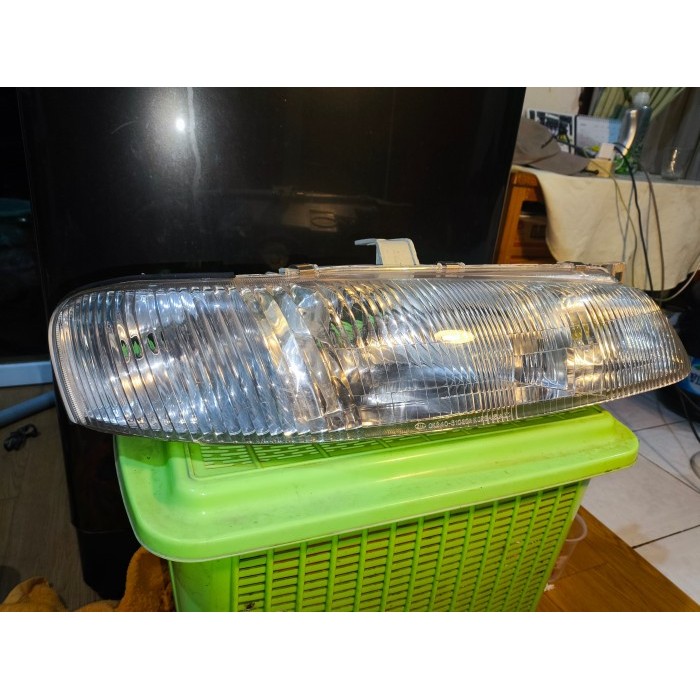 Headlamp Lampu Depan KIA Timor