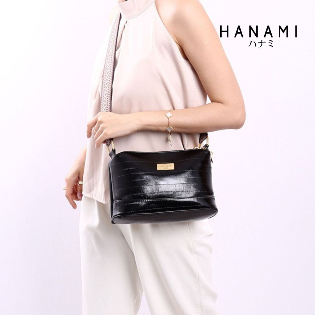 HANAMI Tas Selempang Cantik Simple Tali Motif Branded Kekinian Wanita Virana TA1017B5 Kulit Hitam