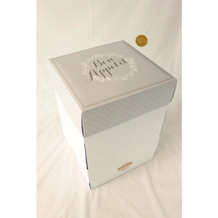 

FCB_25t35 CAKE BOX / Kotak Kue 25cm tinggi 35cm