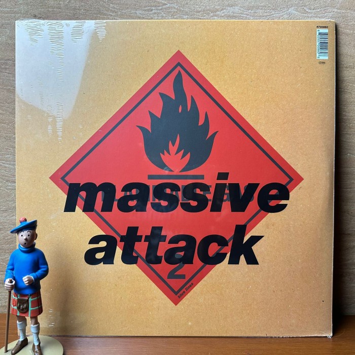 PIRINGAN HITAM / VINYL MASSIVE ATTACK - BLUE LINES (1LP,BLCK)