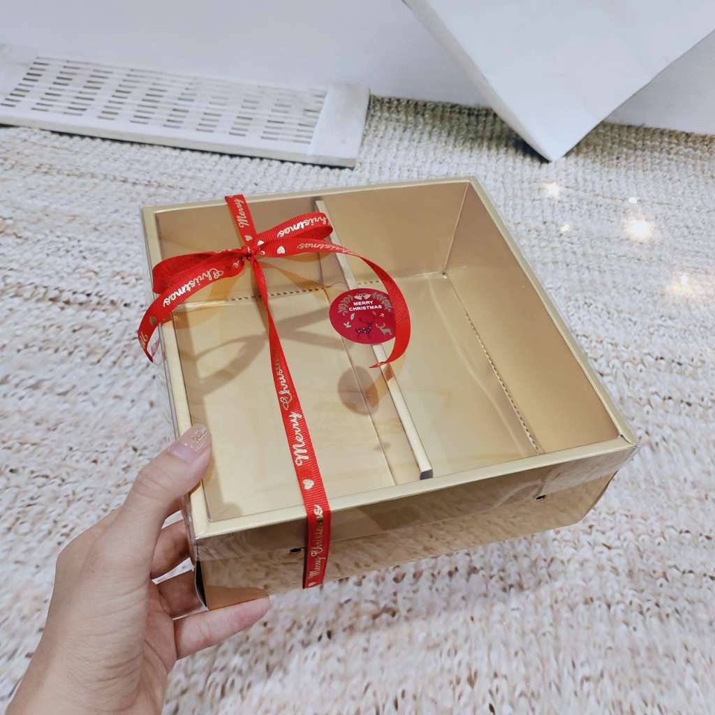 

GiftBox Natal Square GOLD Kotak Hampers - Hampers Box Christmas GB008