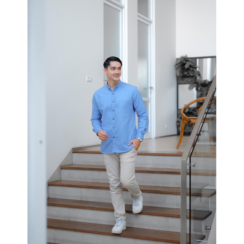 Hem pria polos kemeja polos cowo biru denim