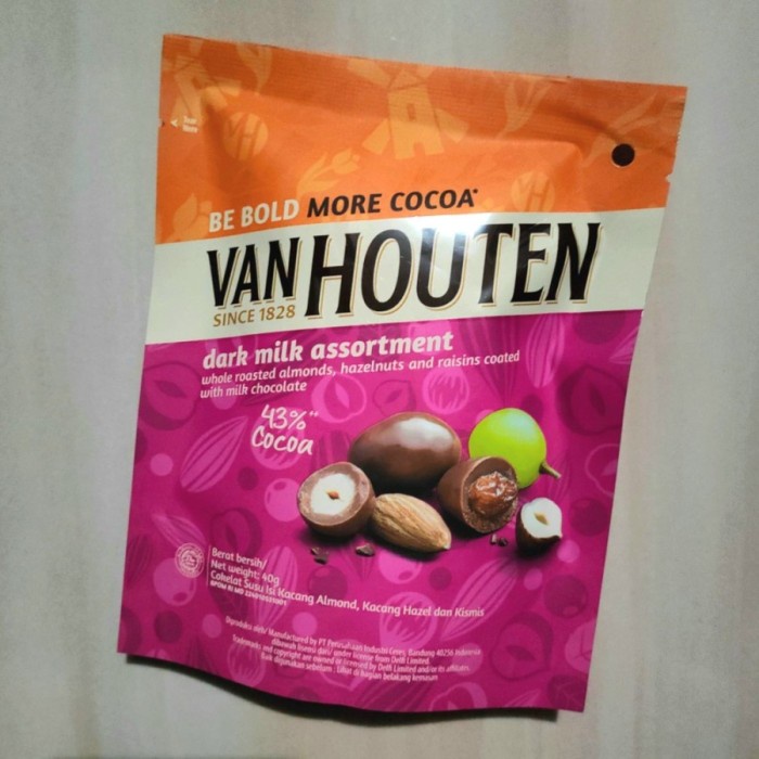 

Van Houten Coklat Dark Milk Assortment 43% Cocoa Pouch 40 gr