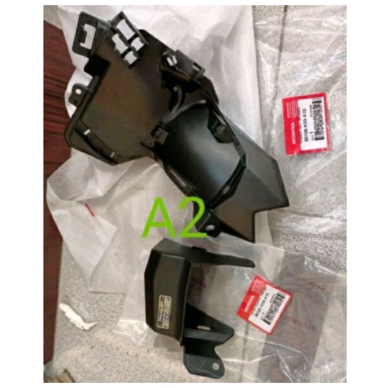 ( bisa cod ) fender rr inner satu set spakbor slebor kolong reserve tutup radiator vario 125 150 led